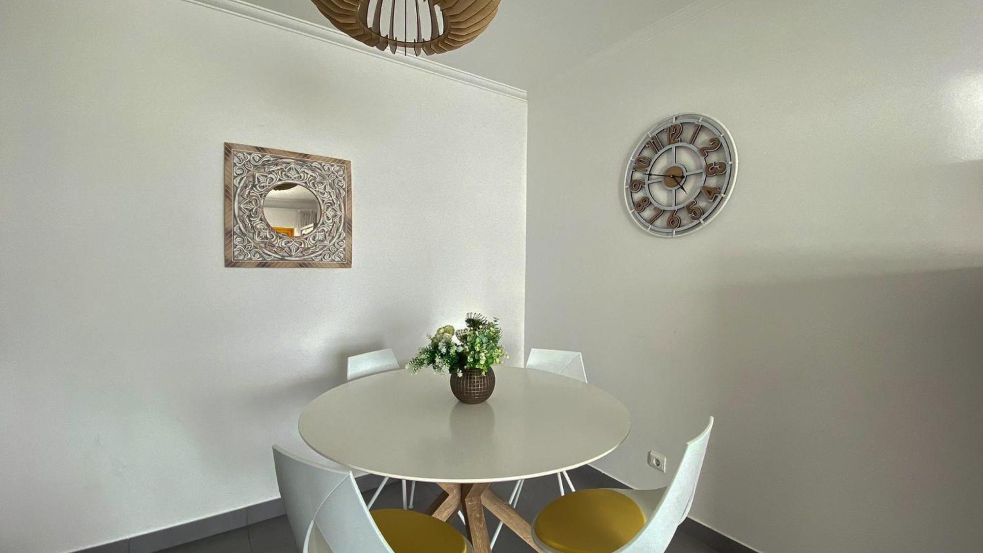 Quarteira Frente Praia II By Homeslow Rentals Exterior foto